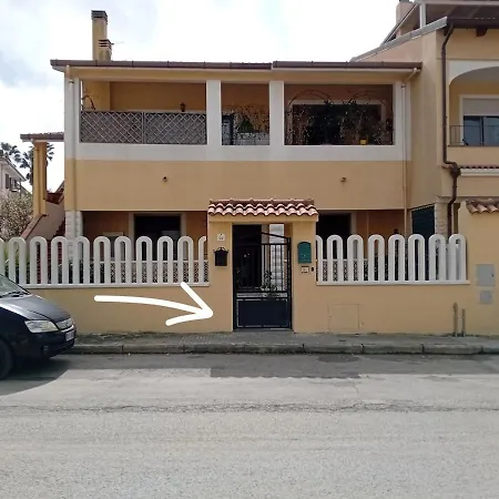 Semi-detached House, La Casa Di Marinico