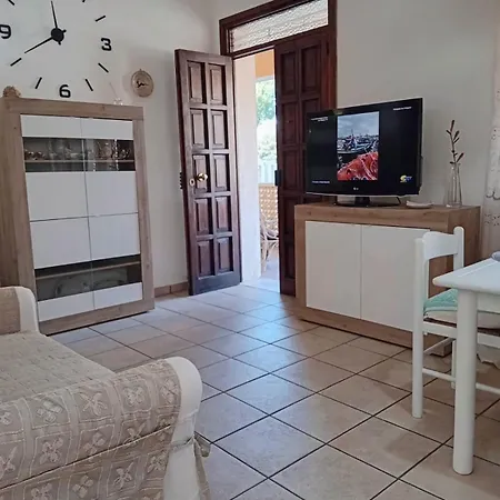 Semi-detached House, La Casa Di Marinico