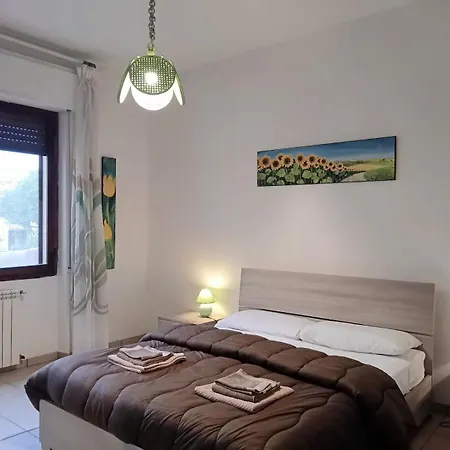 Semi-detached House, La Casa Di Marinico *